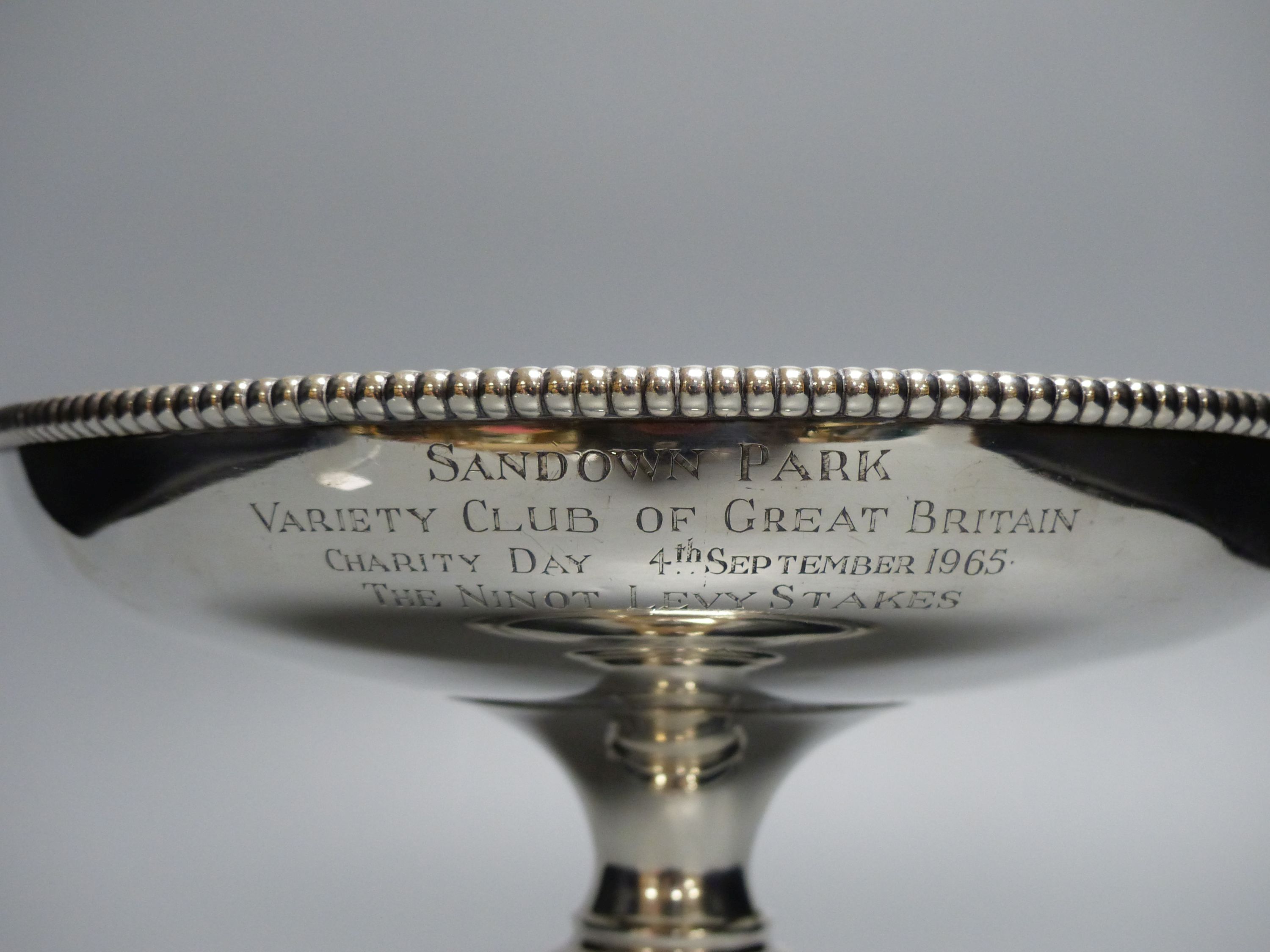 A silver presentation horse racing tazza, 22.47oz